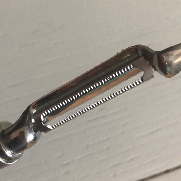 Rösle Tomato and Kiwi Peeler - Picture 3 of 4